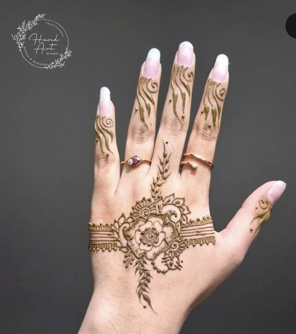 Modern & Minimal Henna
